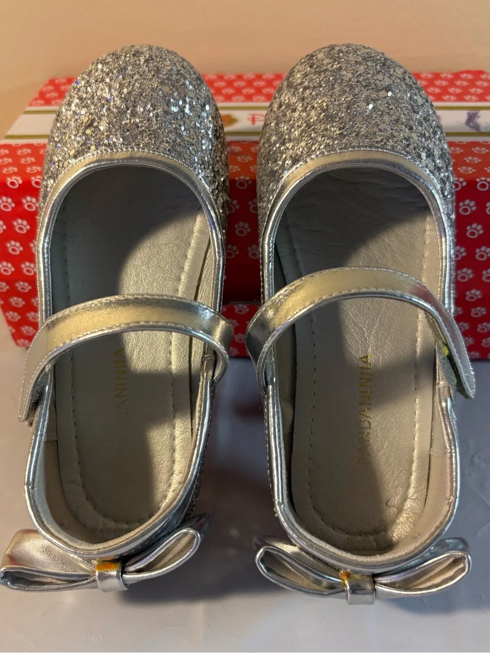 EUC Silver Sequined Mary Jane Dress Shoes, Hook/Loop Closure, Cushioned, Angela